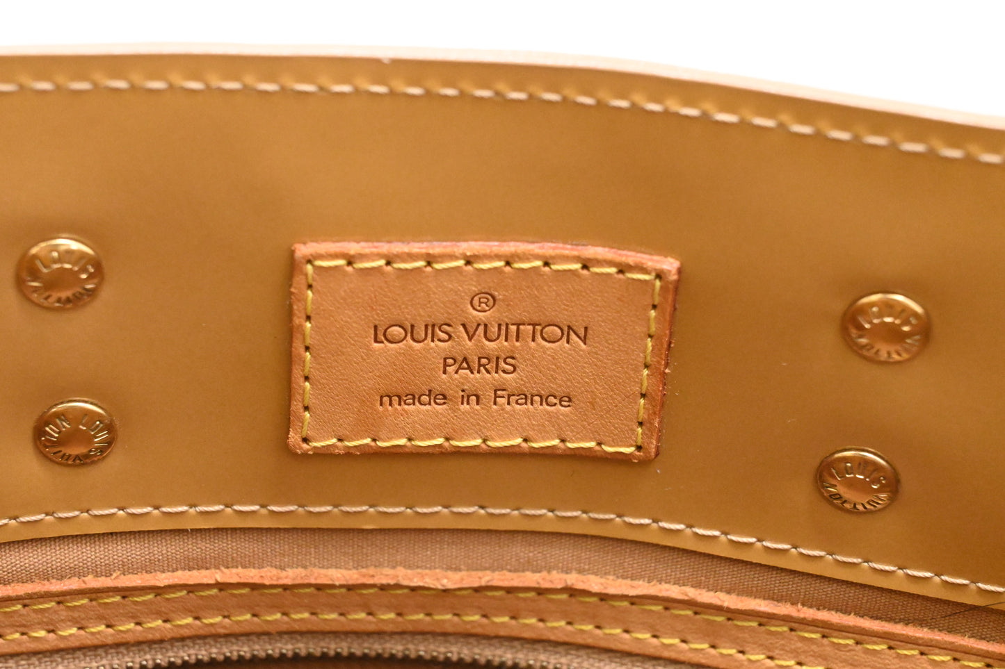 Louis Vuitton Reade PM in Dark Beige Vernis