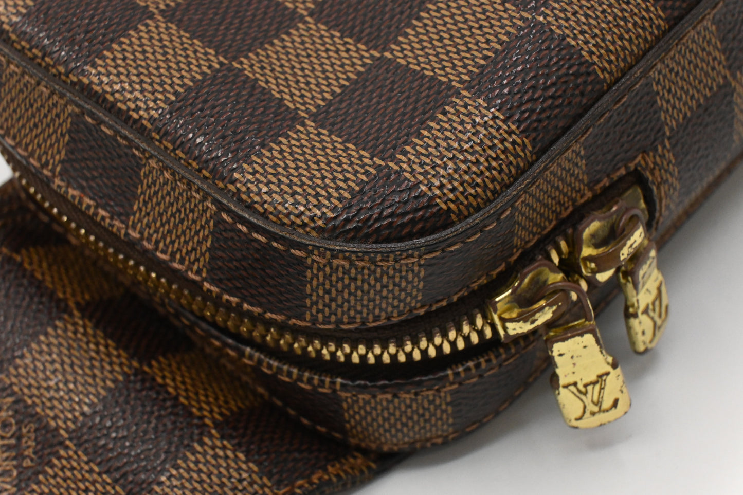 Louis Vuitton Geronimo in Damier Ebene Canvas