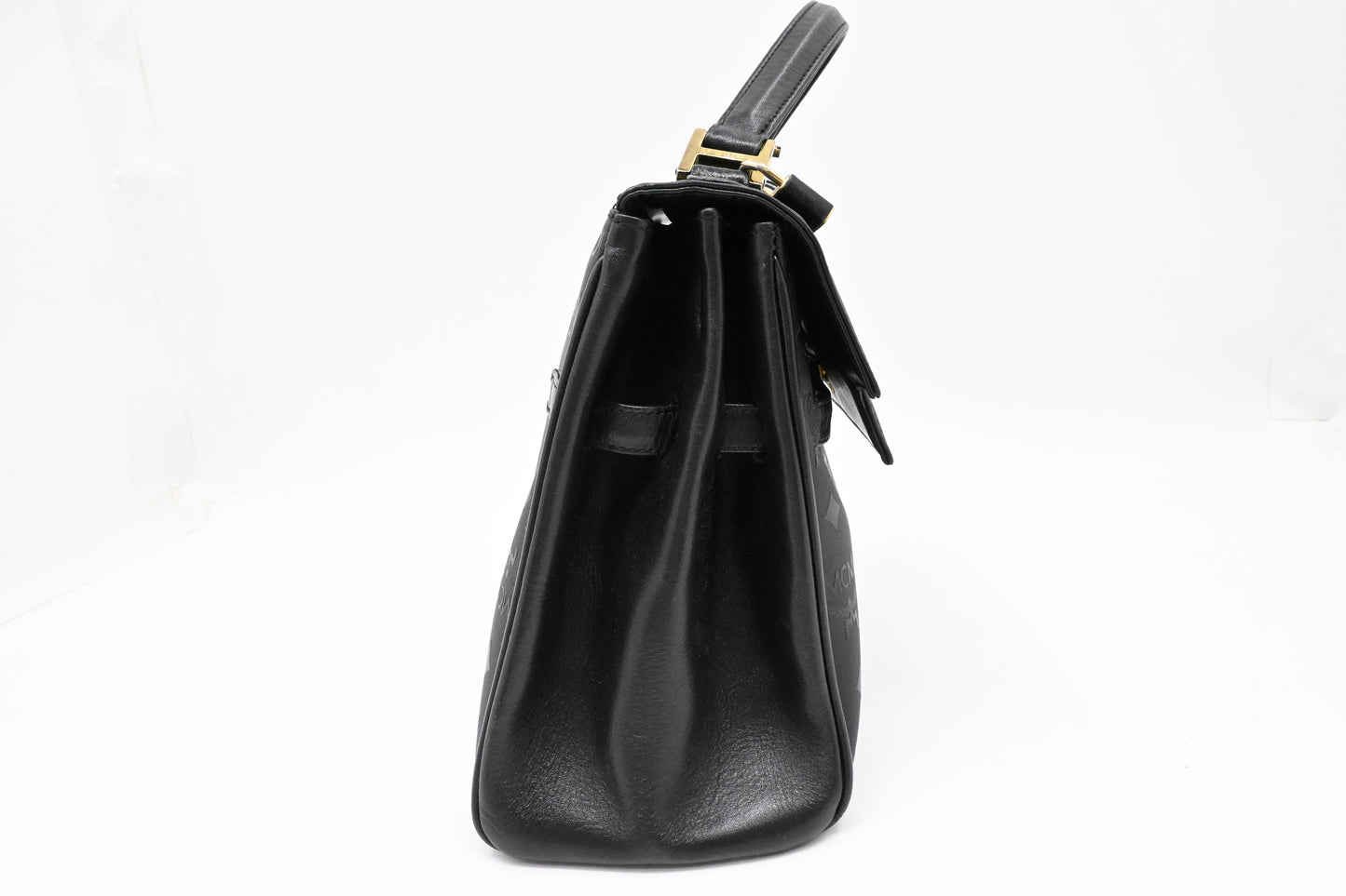 MCM Medium Kelly in Black Coated Canvas