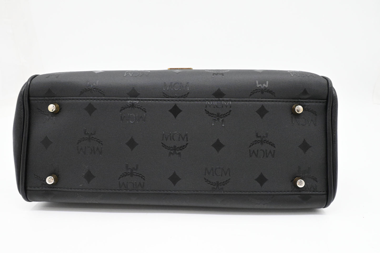 MCM Medium Kelly in Black Coated Canvas