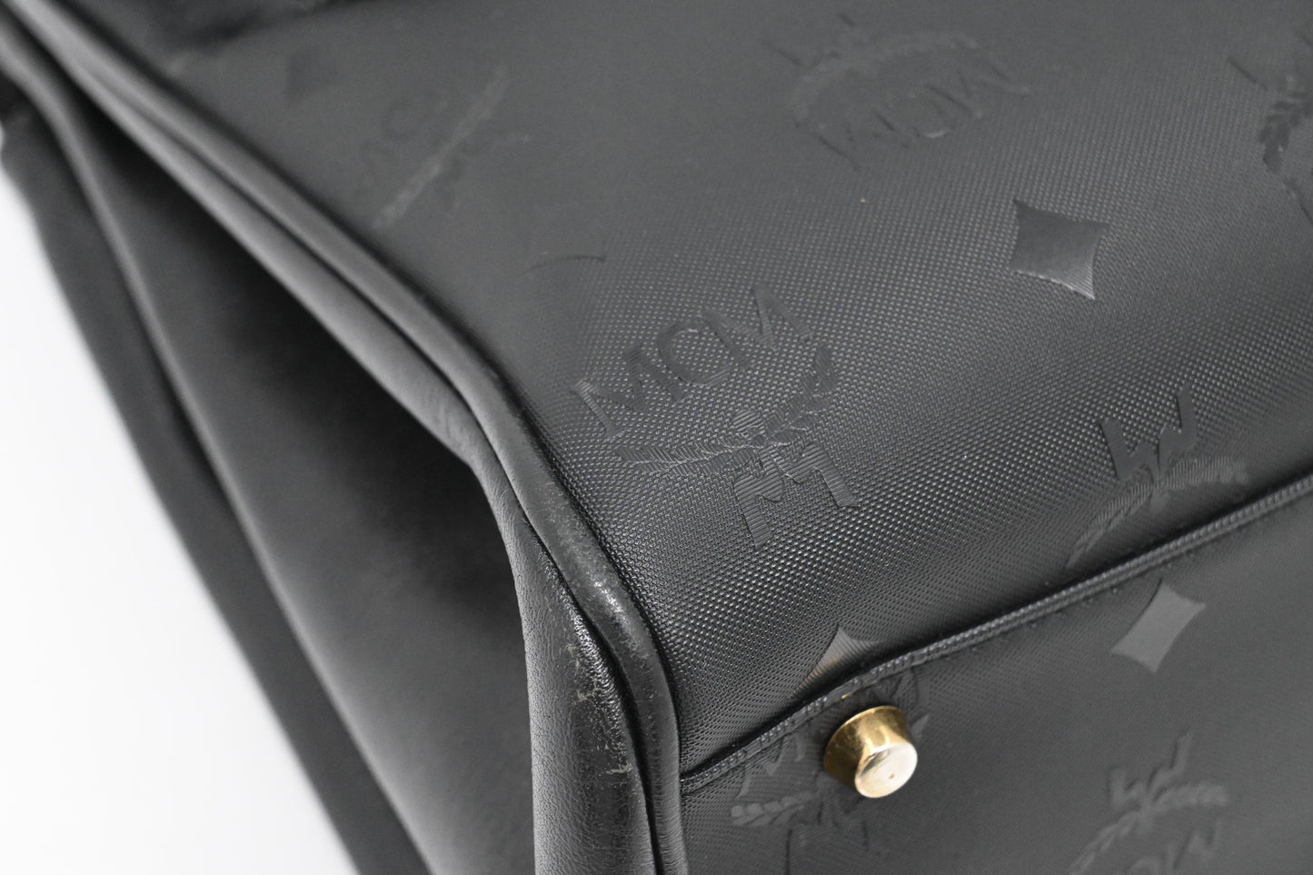 MCM Medium Kelly in Black Coated Canvas