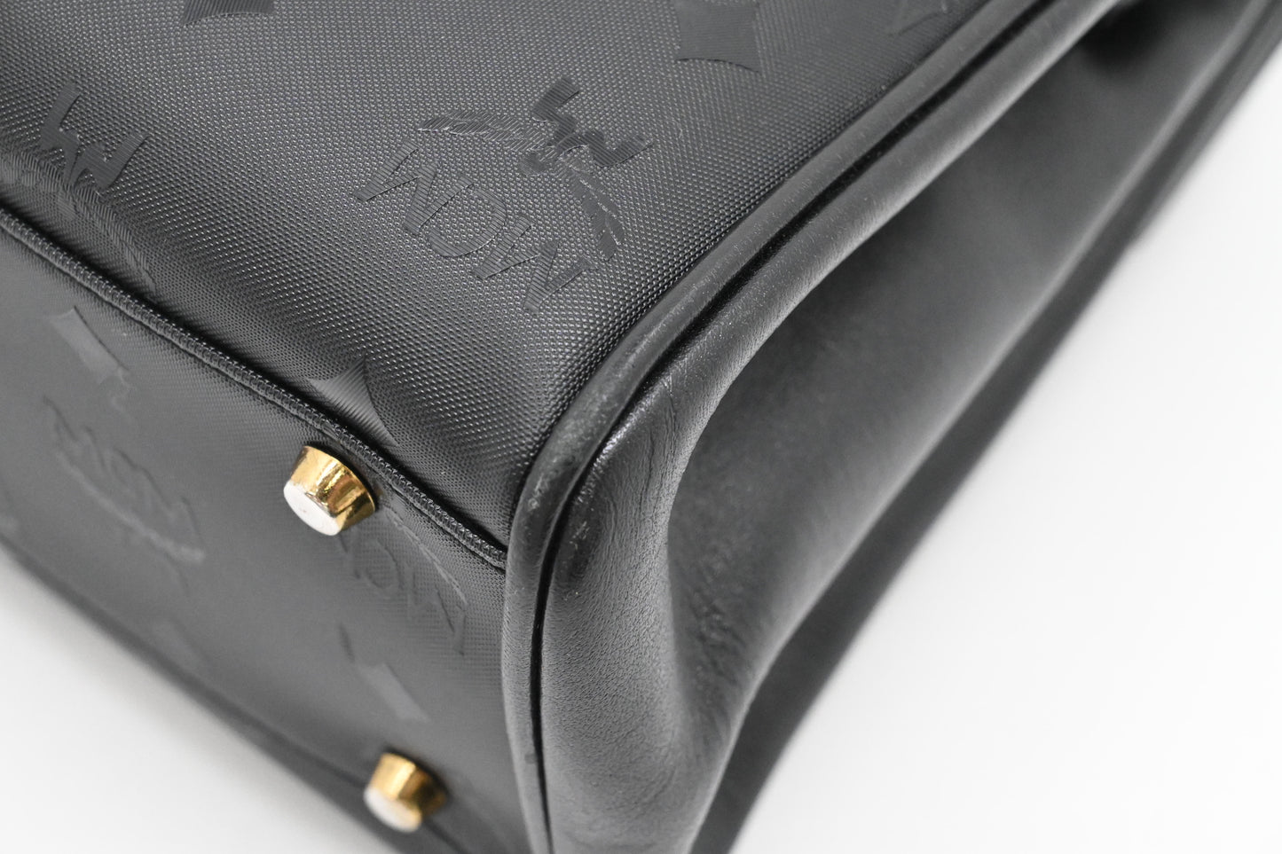 MCM Medium Kelly in Black Coated Canvas