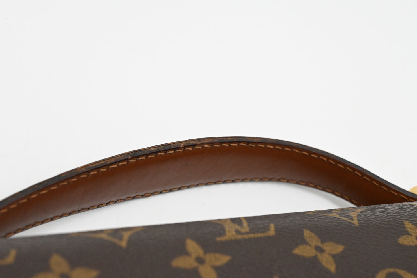 Louis Vuitton Monceau in Monogram Canvas
