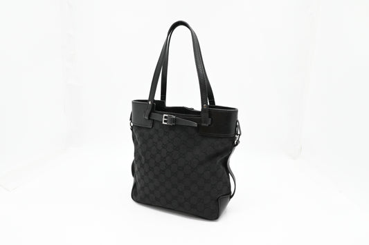 Gucci Shoulder bag in Black GG Canvas