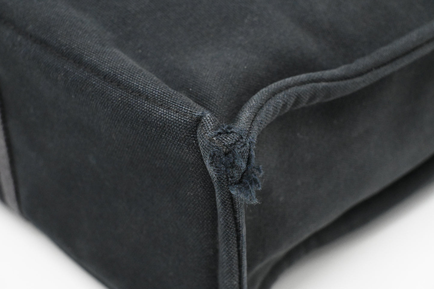 Hermes Fourre Tout MM in Black Canvas