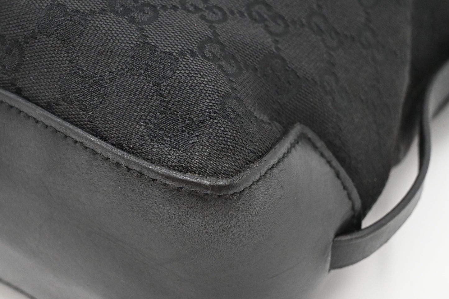Gucci Shoulder bag in Black GG Canvas