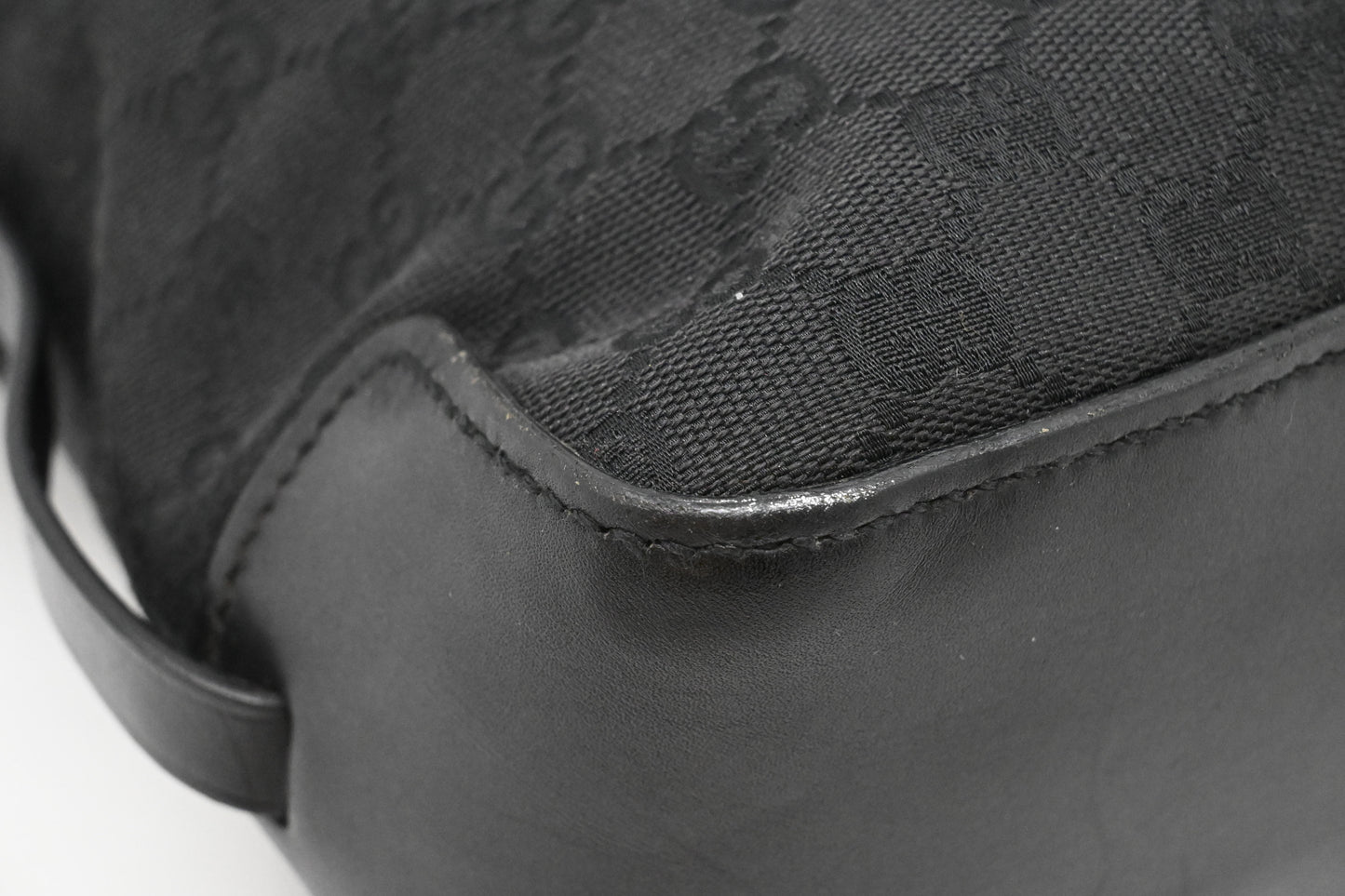 Gucci Shoulder bag in Black GG Canvas