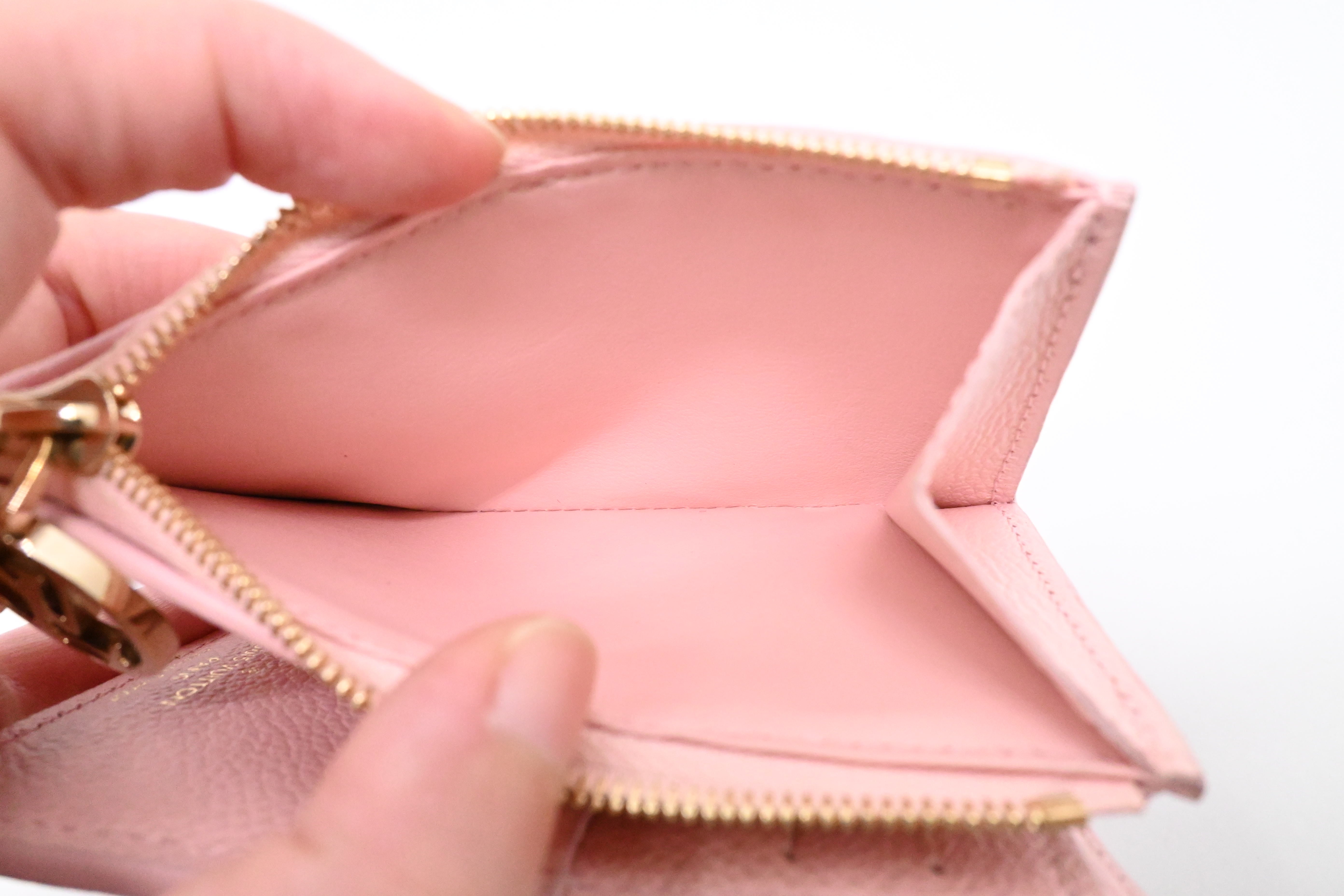 BABY LISA LEATHER WALLETピンクAPE財布 BABY LISA LEATHER WALLETがBAPE.COM ZOZOTOWNにて再登場