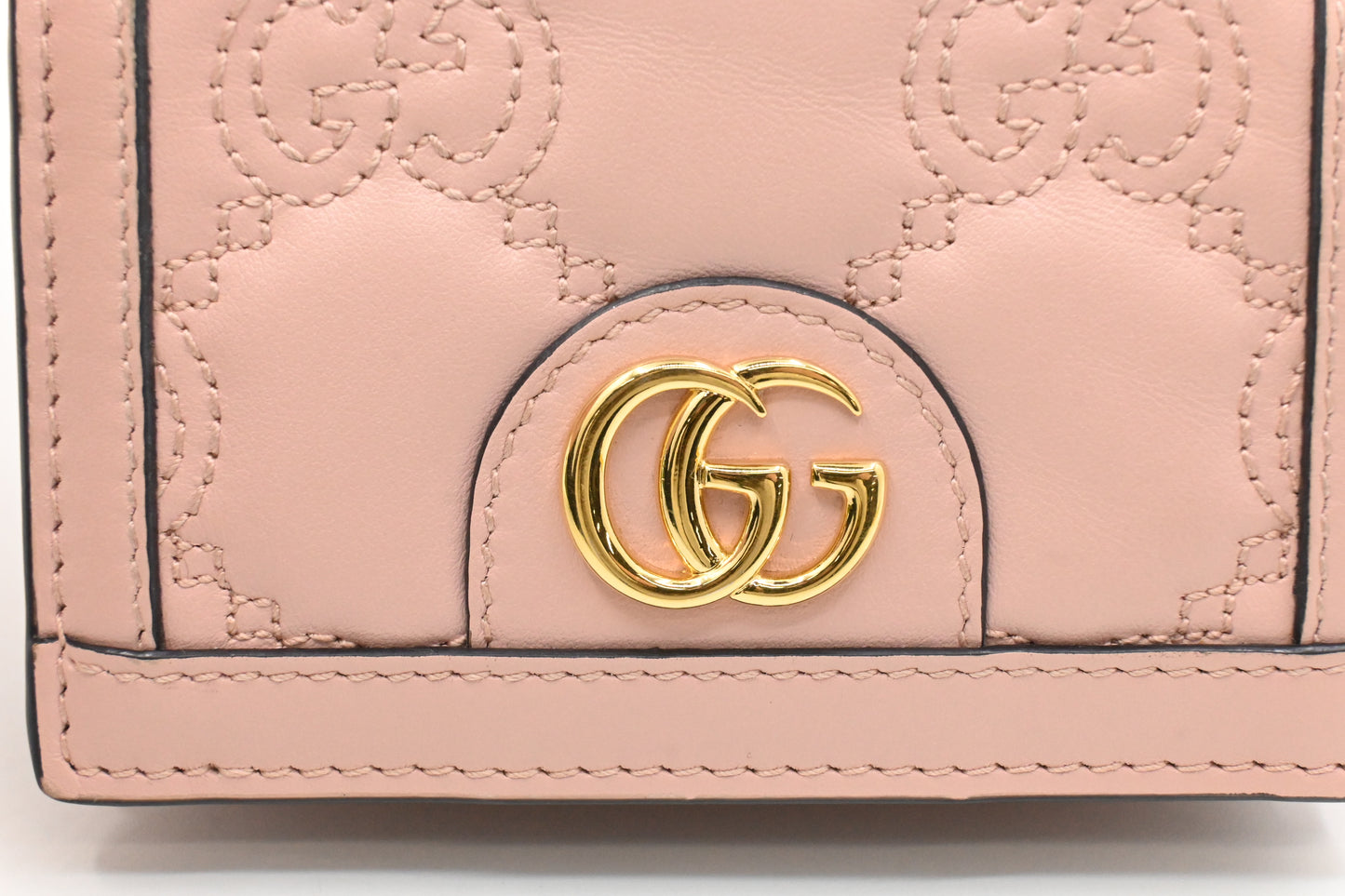 Gucci Compact Wallet in Pink Leather