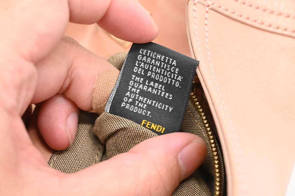 Fendi Shoulder Bag in Nude Pink Leather