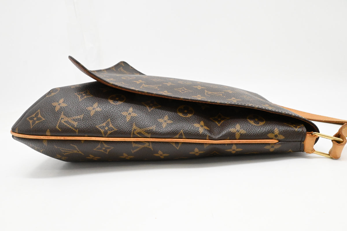 Louis Vuitton Musette Salsa GM in Monogram Canvas