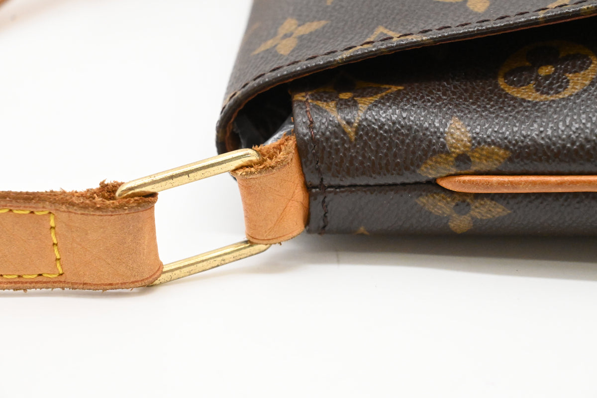 Louis Vuitton Musette Salsa GM in Monogram Canvas