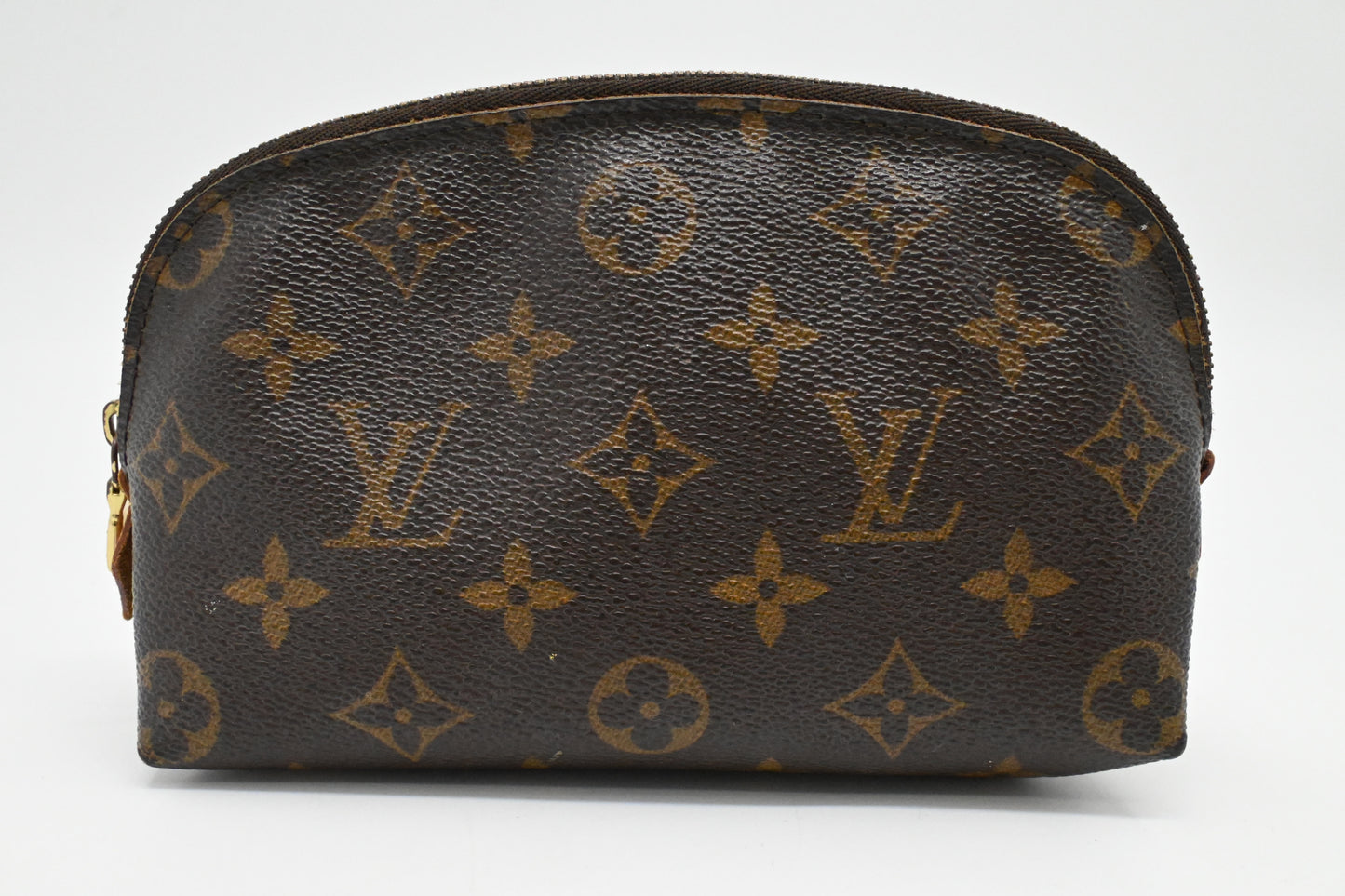 Louis Vuitton Pochette Cosmetique in Monogram Canvas