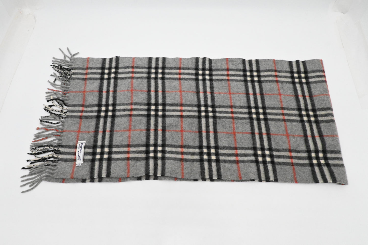 Burberry Scarf in Gray Cashmere