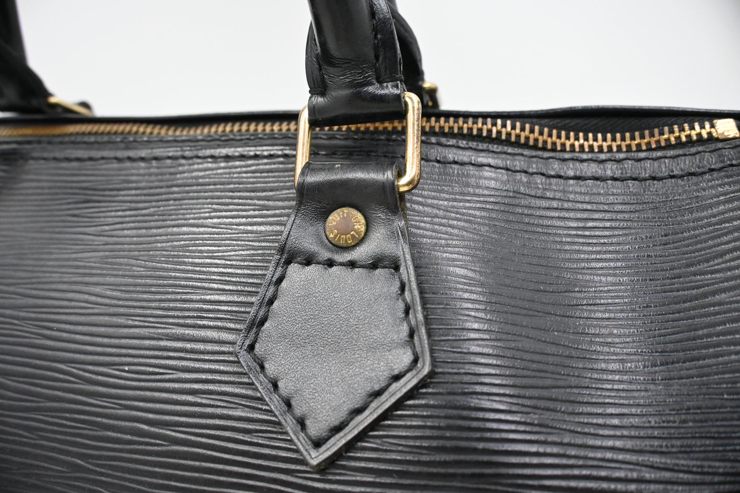 Louis Vuitton Speedy 30 in Black Epi Leather