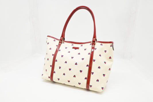 Gucci Joy Tote in White GG Supreme Hearts Canvas