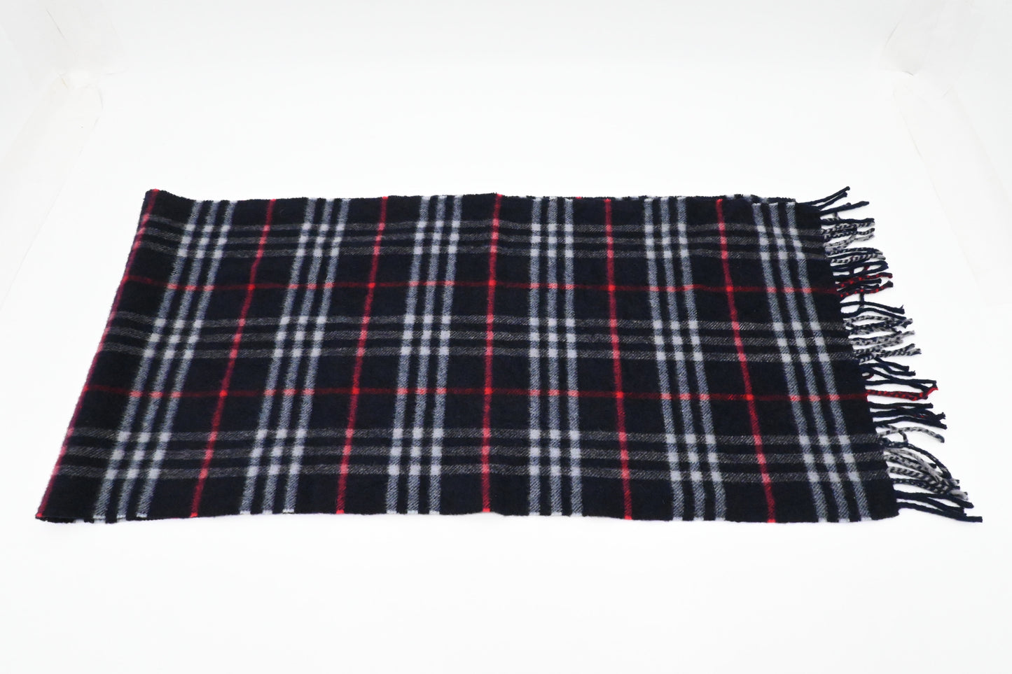 Burberry Scarf in Navy Cashmere and Wool