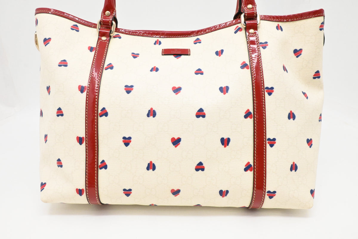 Gucci Joy Tote in White GG Supreme Hearts Canvas