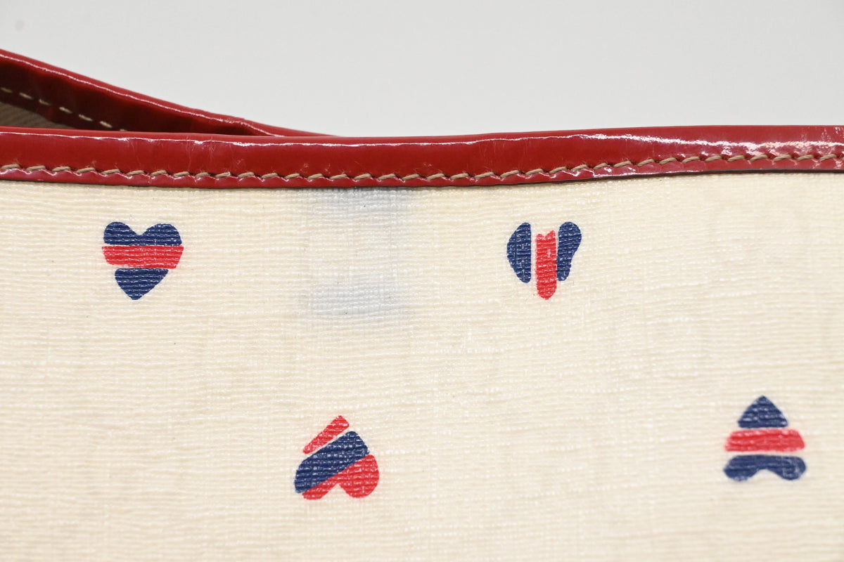 Gucci Joy Tote in White GG Supreme Hearts Canvas