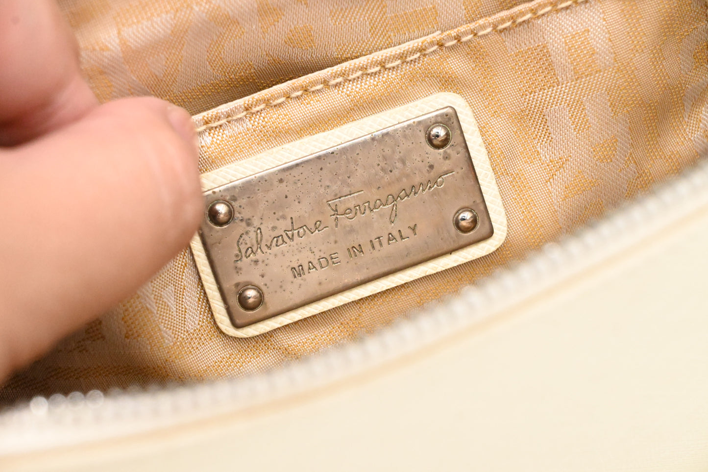 Ferragamo Shoulder Pouch in White Leather