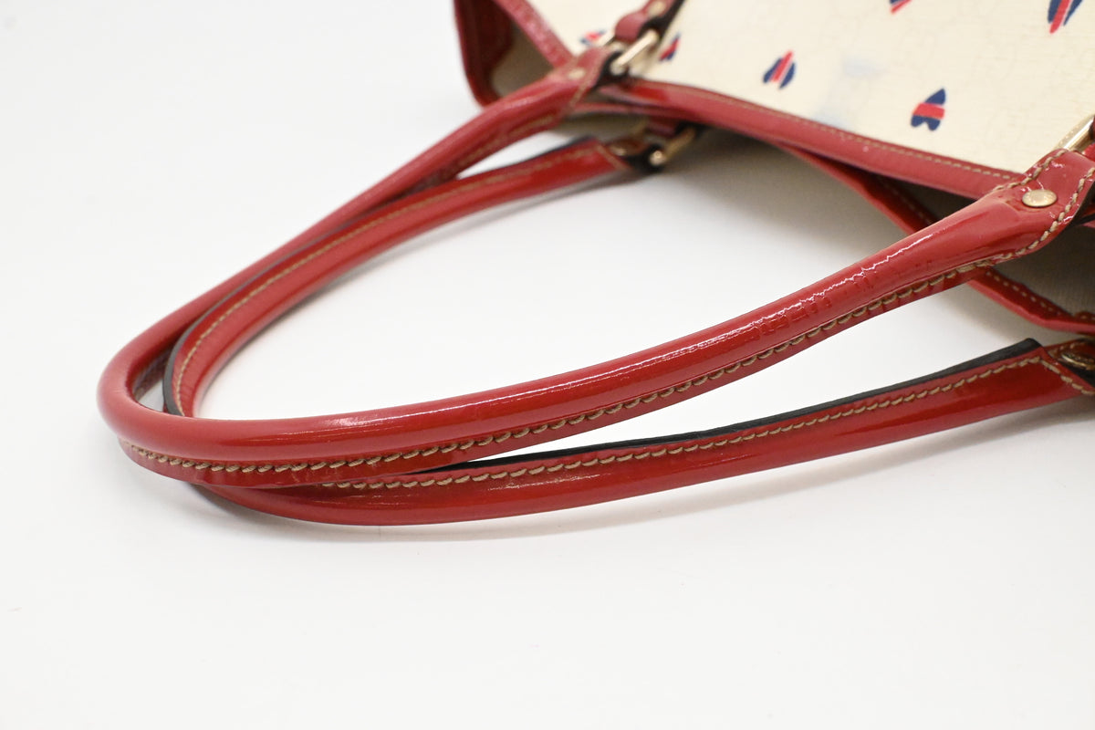 Gucci Joy Tote in White GG Supreme Hearts Canvas