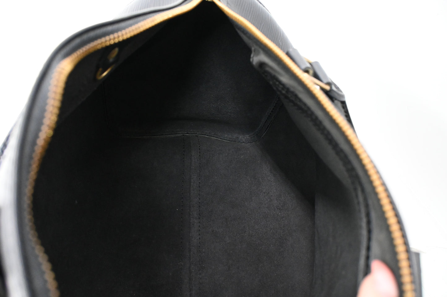 Louis Vuitton Speedy 30 in Black Epi Leather