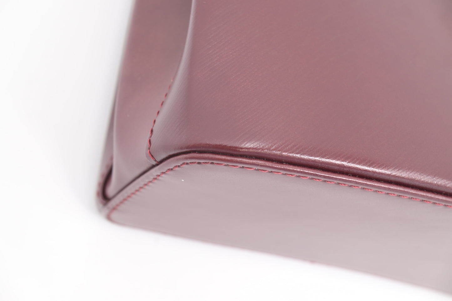 Cartier Folding Handbag in Burgundy Leather