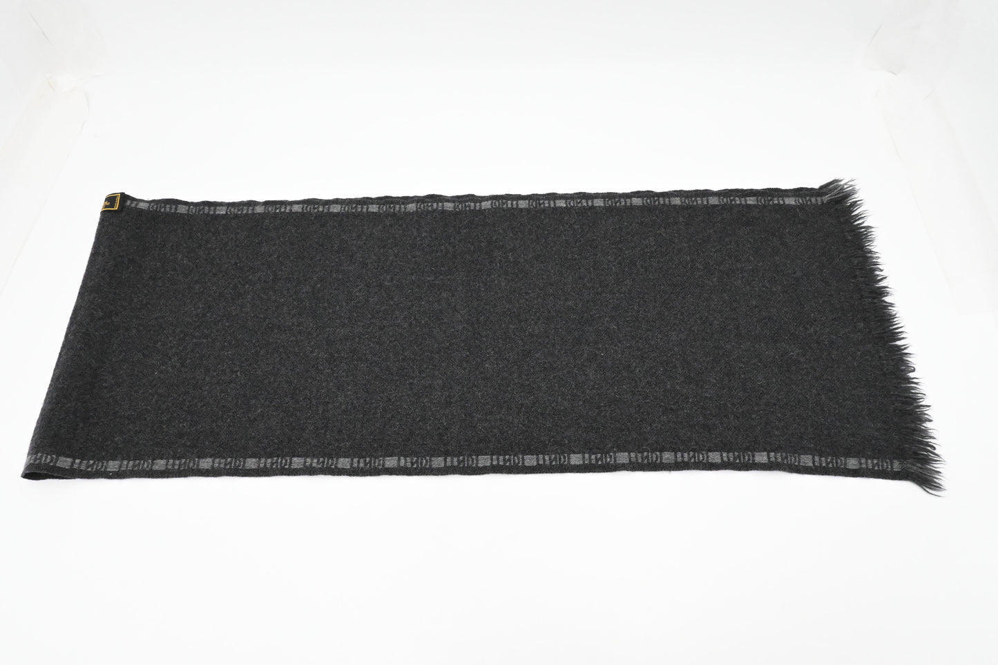 Fendi Scarf in Gray Cashmere