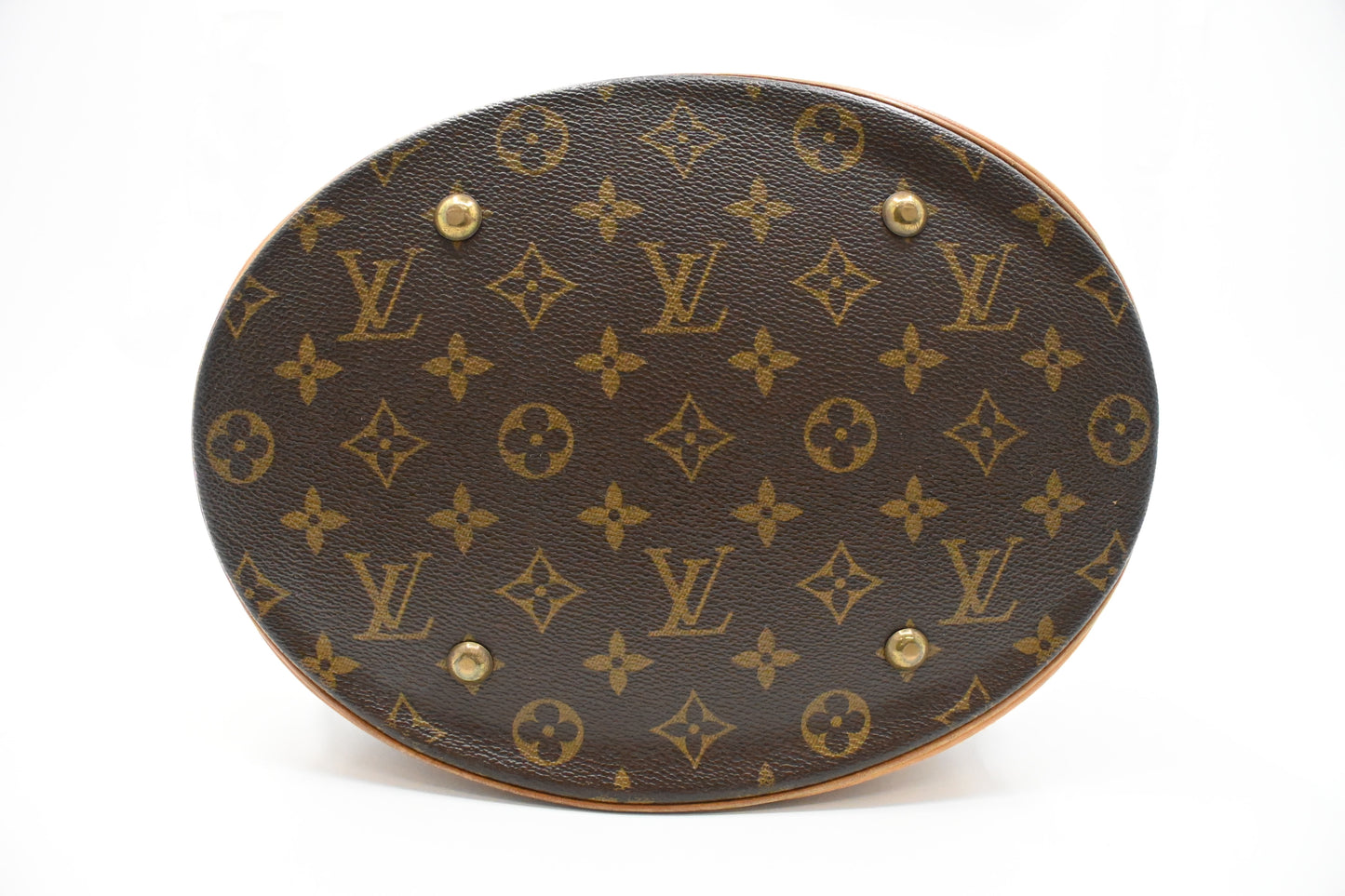 Louis Vuitton Bucket GM in Monogram Canvas