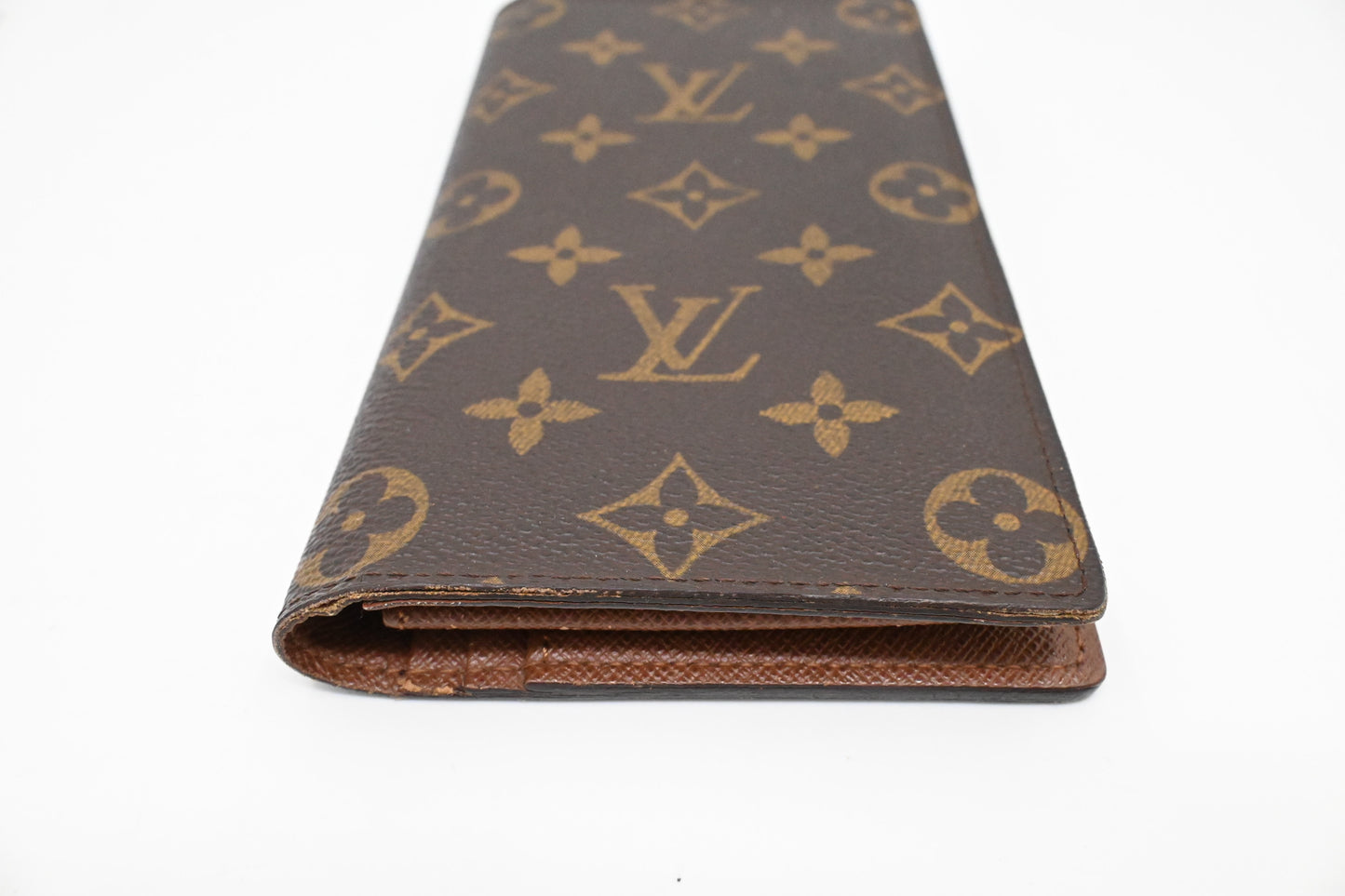 Louis Vuitton Brazza Wallet in Monogram Canvas