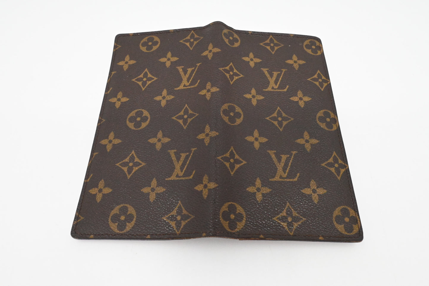 Louis Vuitton Brazza Wallet in Monogram Canvas