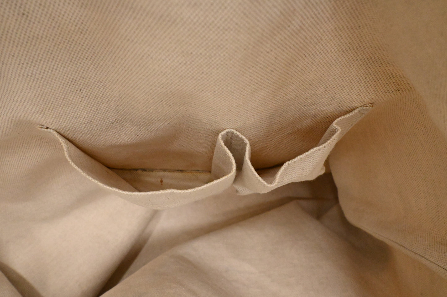 Gucci Tote Bag in White Canvas