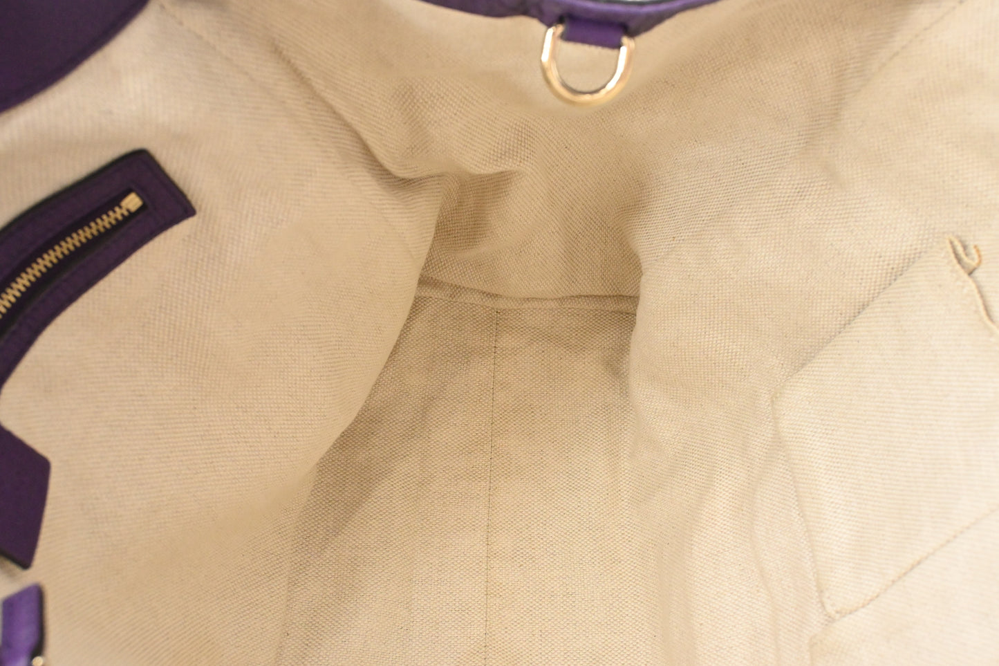 Gucci Soho Hobo Bag in Purple Leather