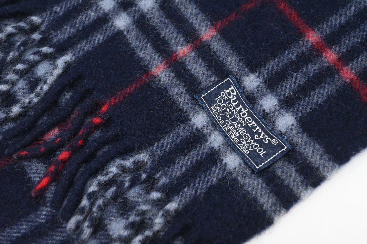 Burberry Scarf in Navy Blue in Lambswool