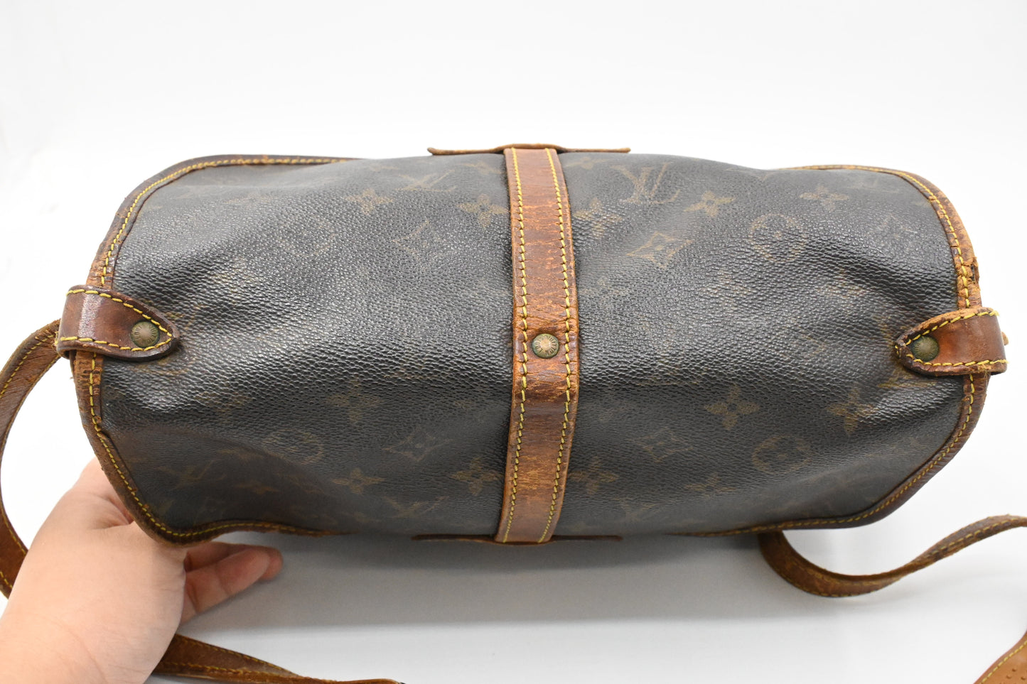 Louis Vuitton Saumur 30 in Monogram Canvas