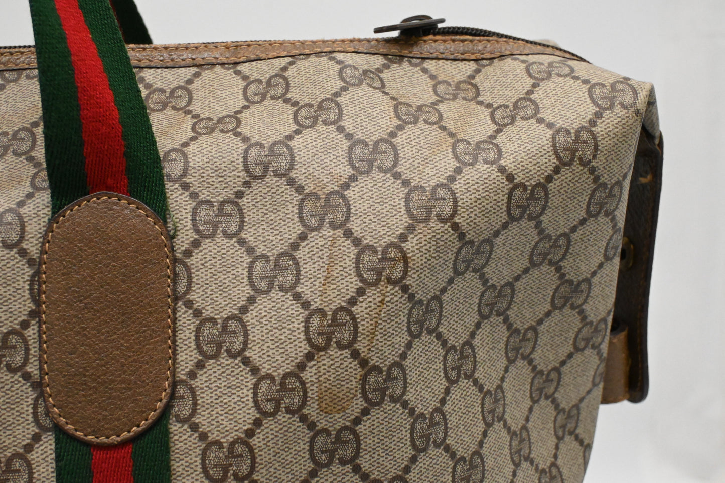 Gucci Travel Tote Bag in GG Supreme Canvas