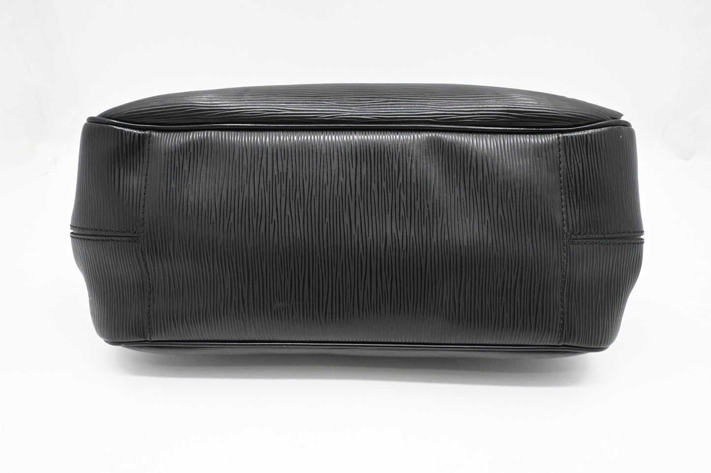 Louis Vuitton Passy PM in Black Epi Leather