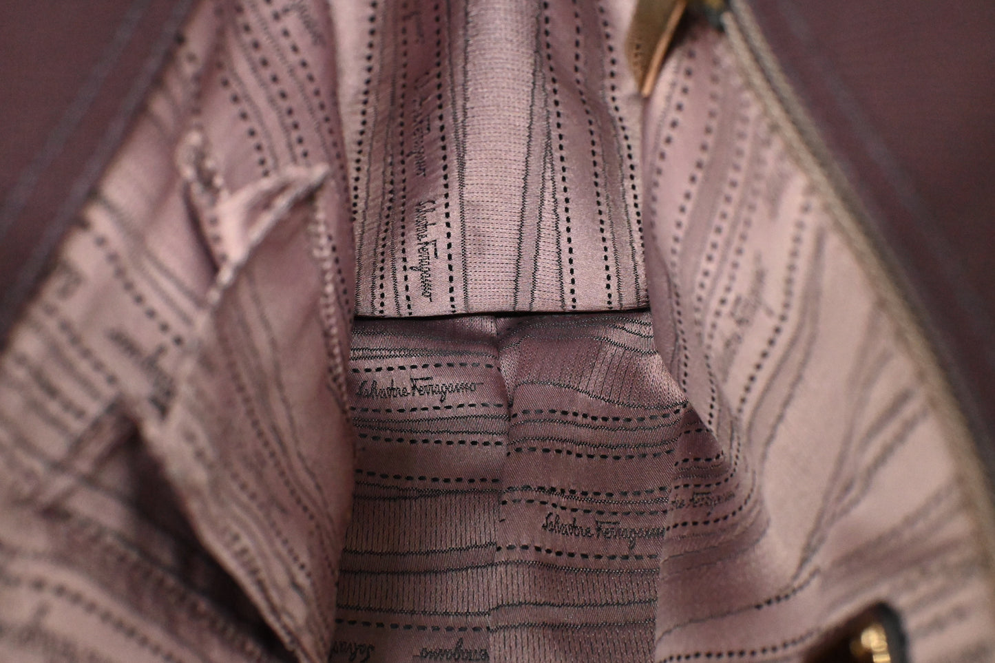 Ferragamo Handbag in Light Purple Leather