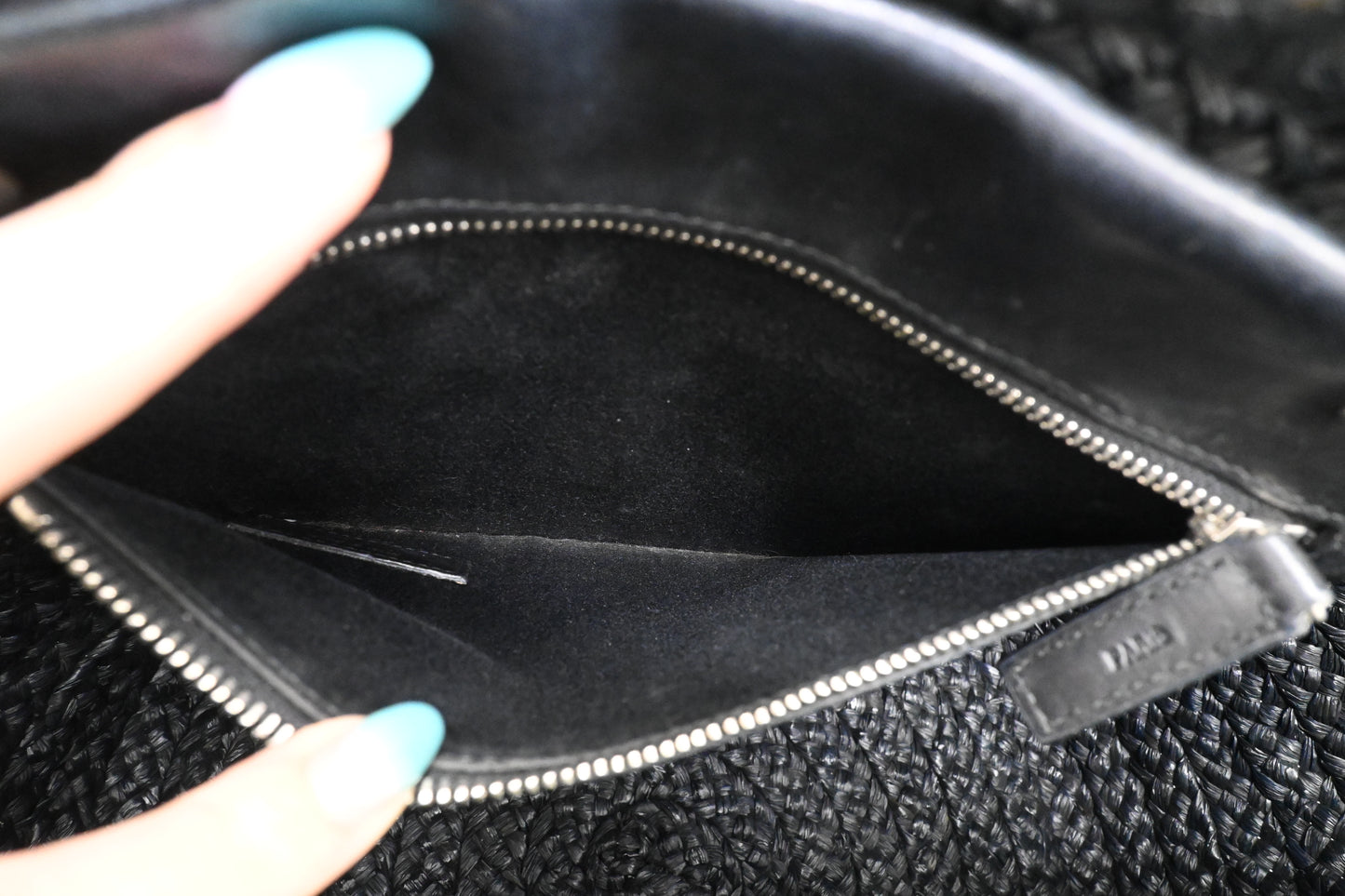 YSL Saint Laurent Tote Bag in Black Raffia