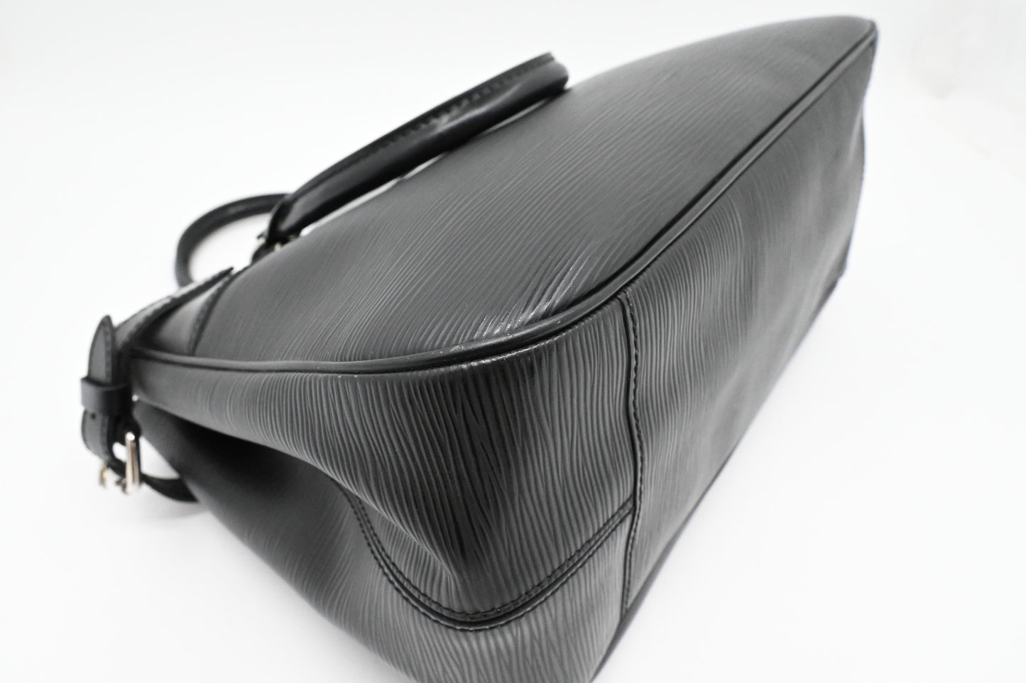 Louis Vuitton Passy PM in Black Epi Leather