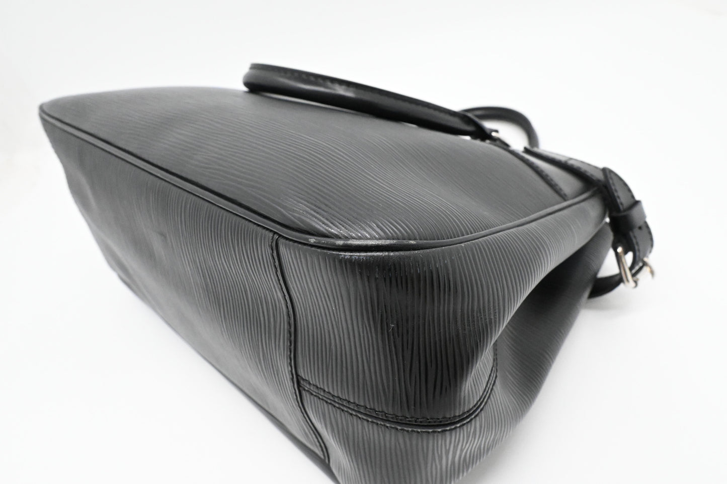 Louis Vuitton Passy PM in Black Epi Leather