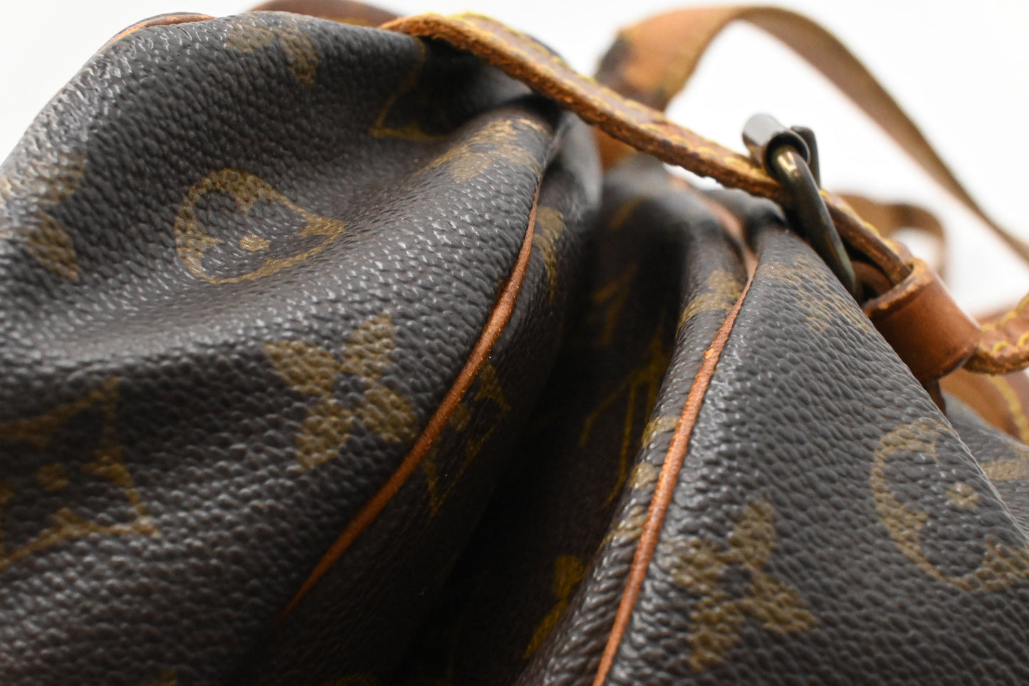 Louis Vuitton Saumur 30 in Monogram Canvas
