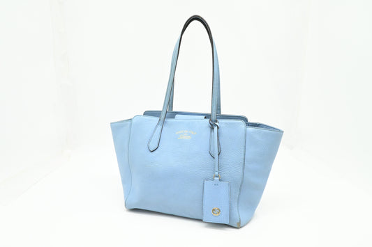Gucci Swing Tote in Light Blue Leather