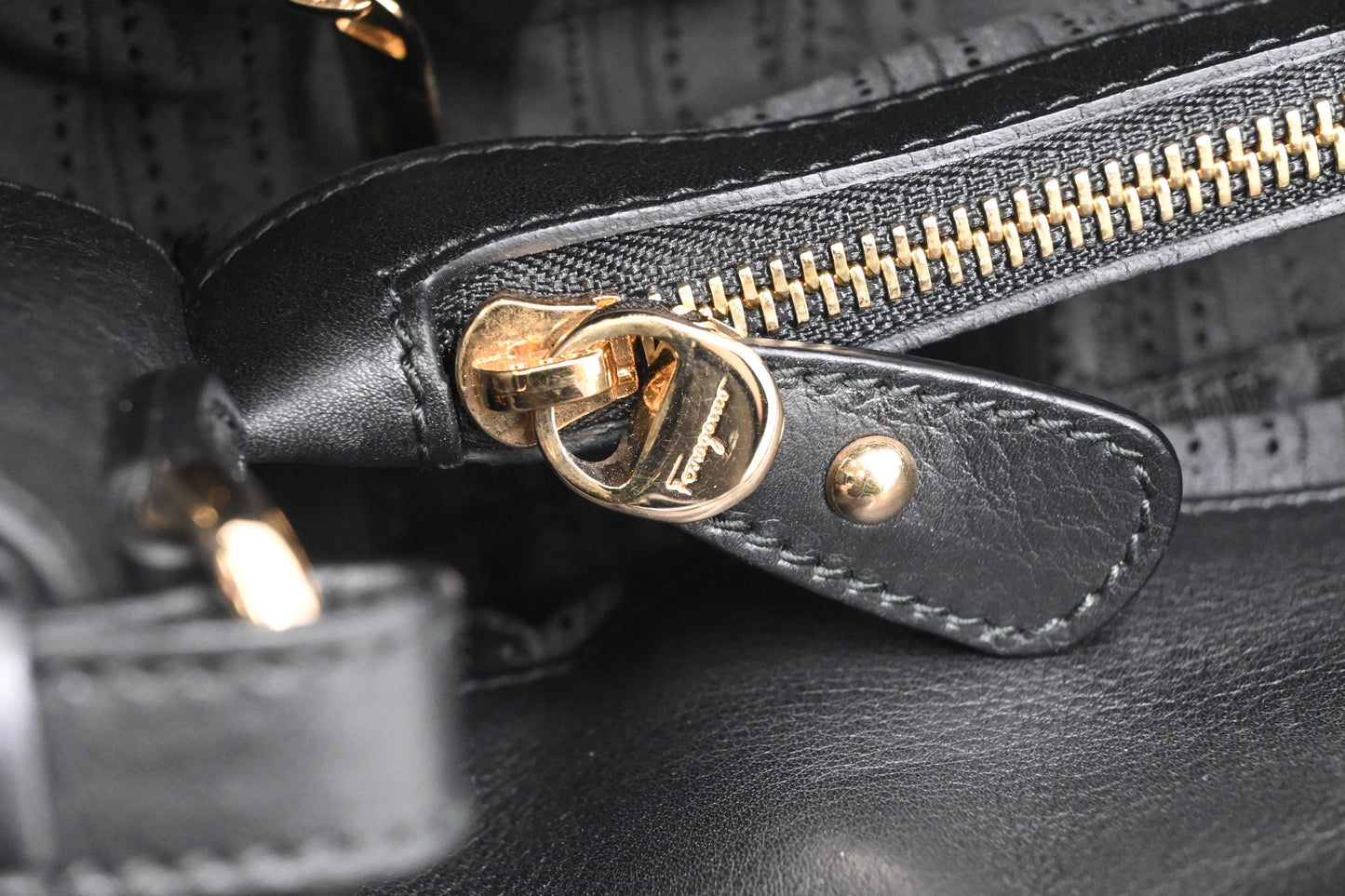 Ferragamo 2way Bag in Black Leather