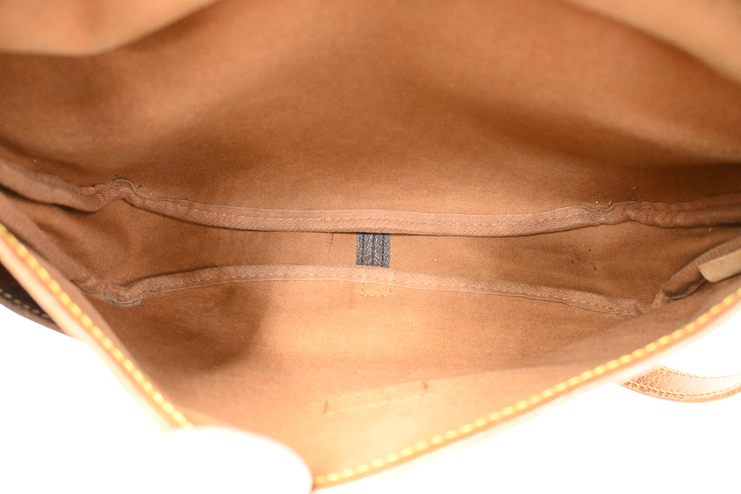 Louis Vuitton Saumur 30 in Monogram Canvas