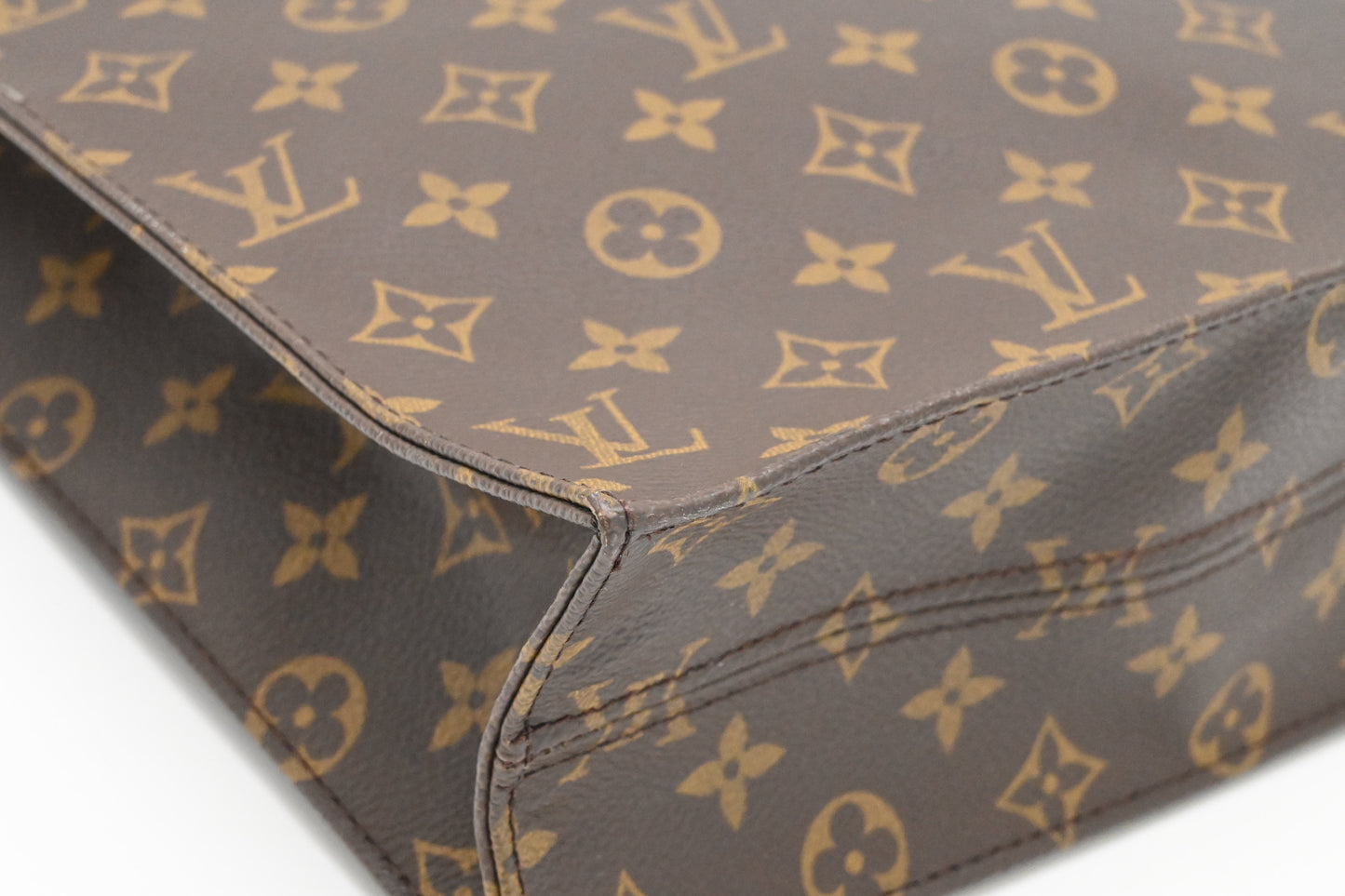 Louis Vuitton Sac Plat in Monogram Canvas
