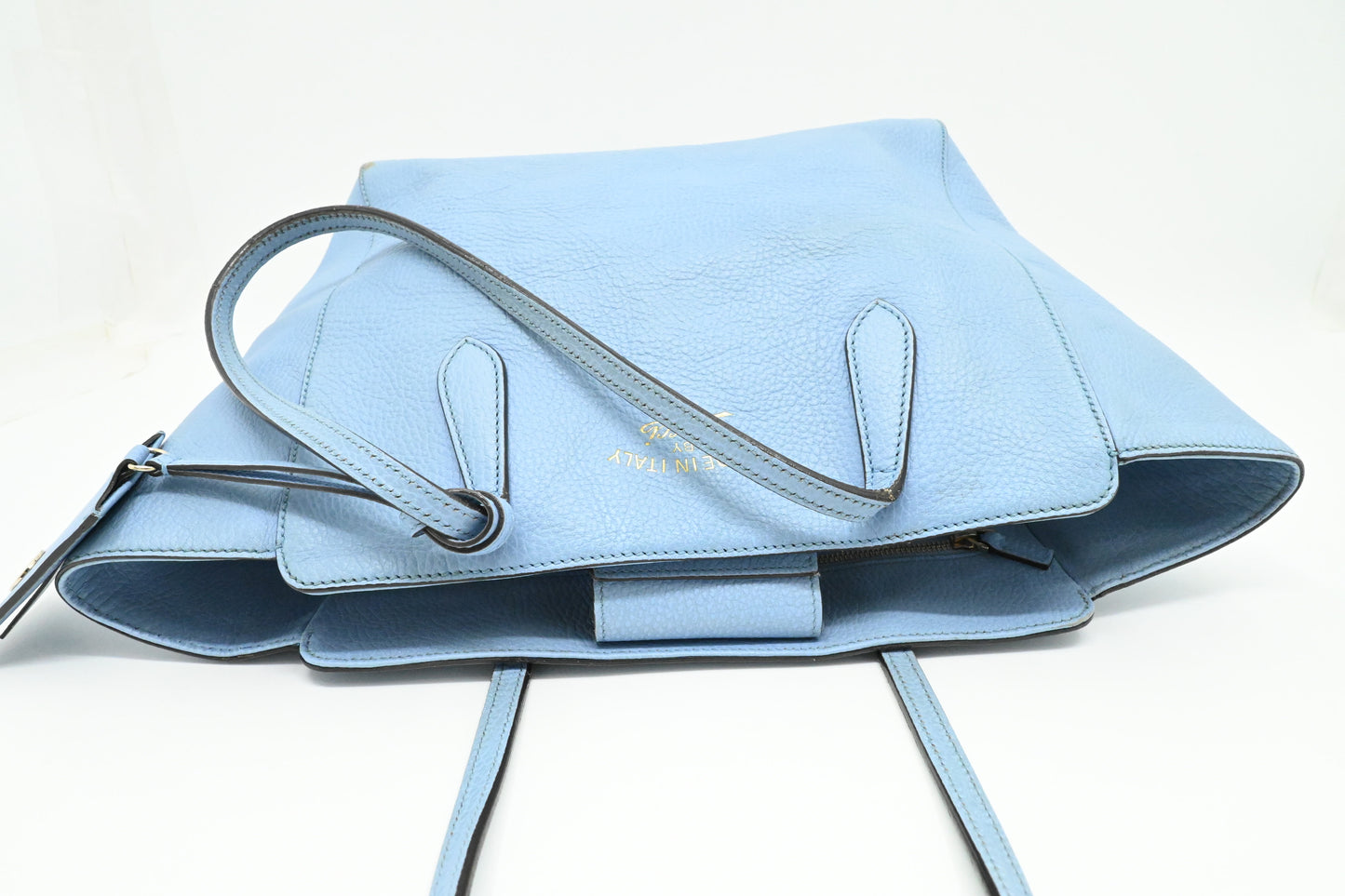 Gucci Swing Tote in Light Blue Leather