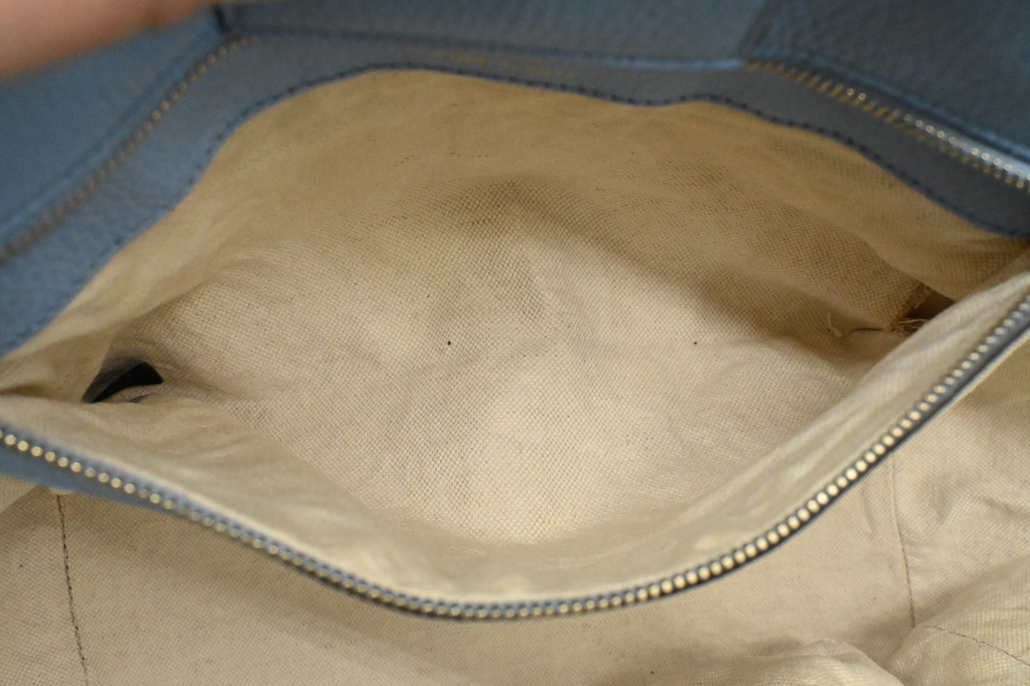 Gucci Swing Tote in Light Blue Leather