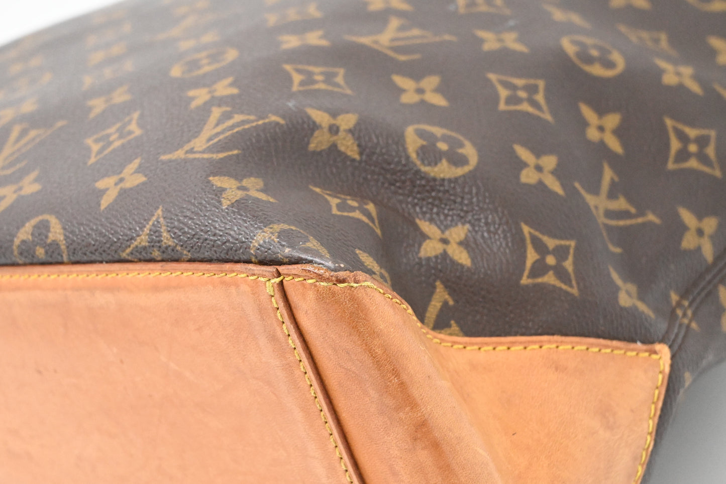 Louis Vuitton Cabas Mezzo in Monogram Canvas