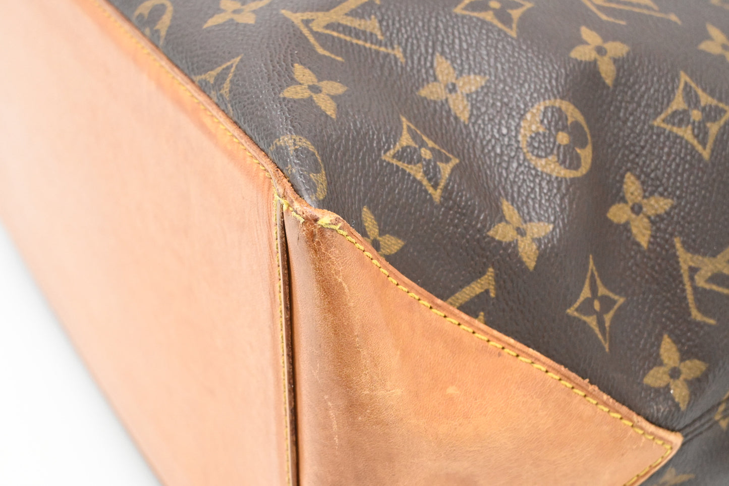 Louis Vuitton Cabas Mezzo in Monogram Canvas